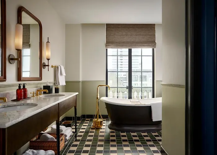 Cincinnati'S Fidelity Hotel